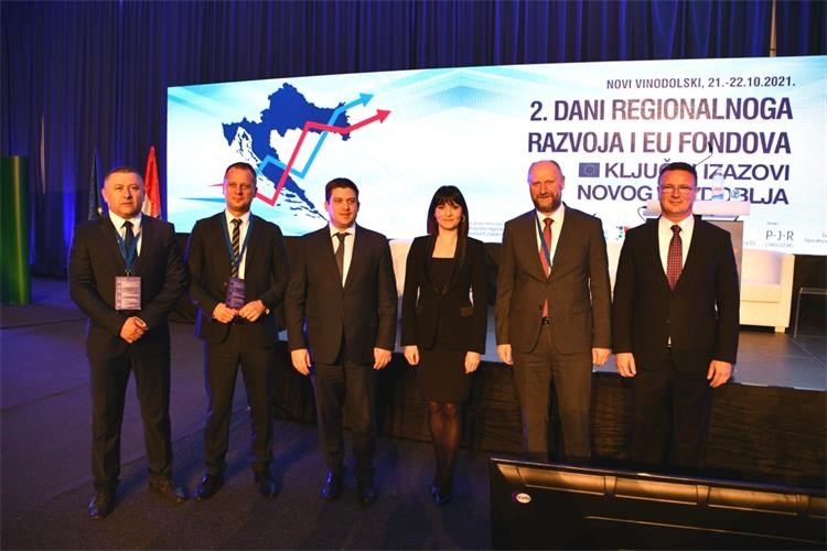 Slika /slike/Vijesti/2021/Listopad/Novi Vinodolski - Dani regionalnoga razvoja i EU fondova/1.jpg